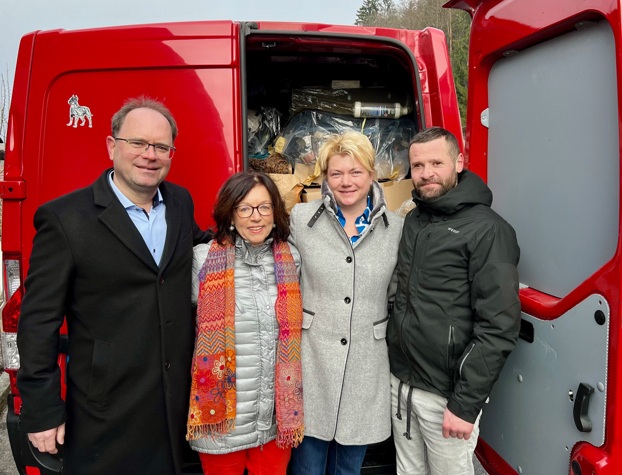 Vize-Präsidentin Christina Wawrzek, Thomas Erndl und Präsident Martin Hohenberger